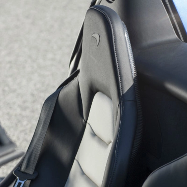 صندلی و تجهیزات ایمنی